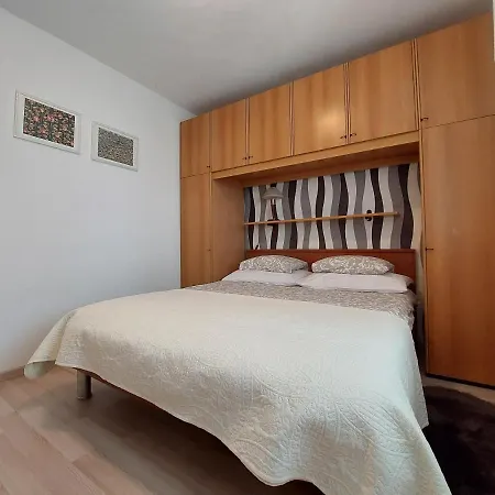 Apartment Marino *