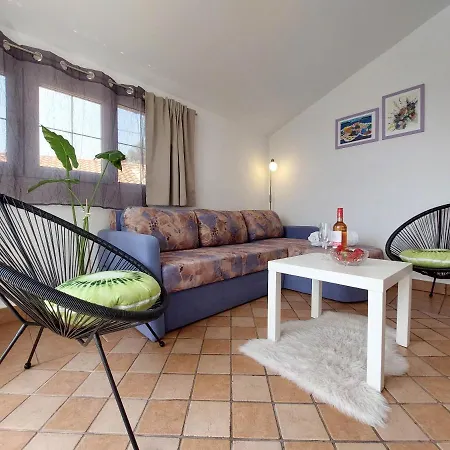 Apartment Marino *